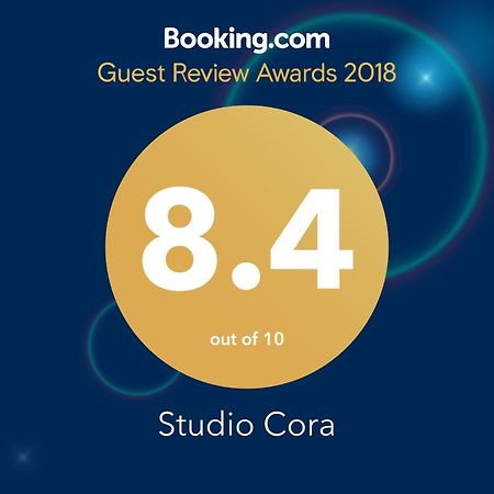 Апартаменти Studio Cora Оршова Екстер'єр фото